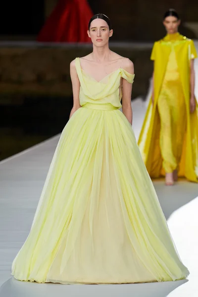 Look 69